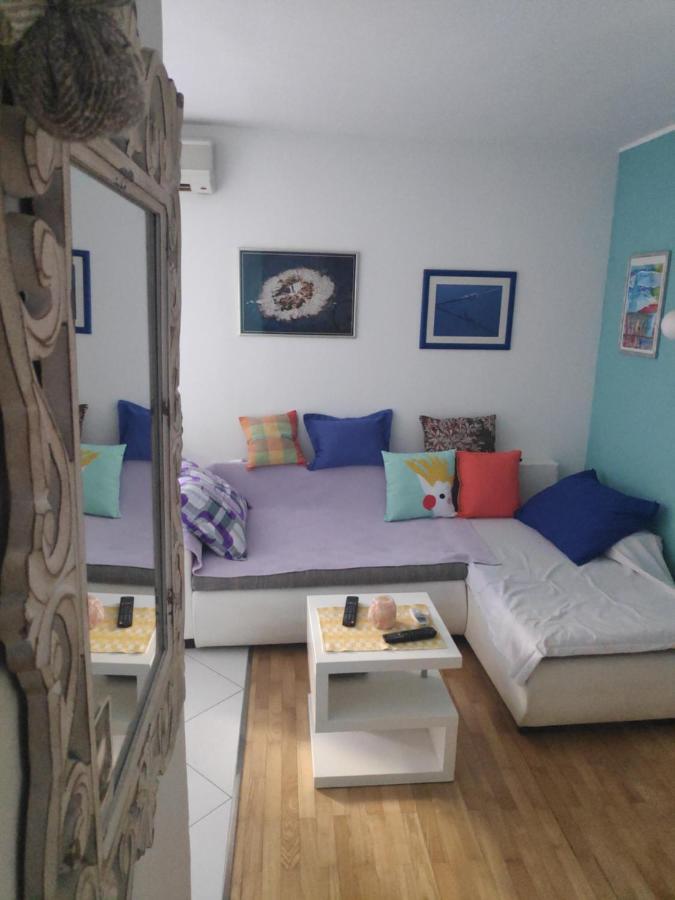 Spacious Apartment With Big Garden Near Beach Сплит Экстерьер фото